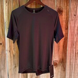 Lululemon men’s Drysense t-shirt Medium. Brand New with Tags.